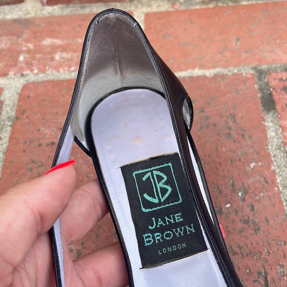 Heel Pumps - Picture 12 of 12